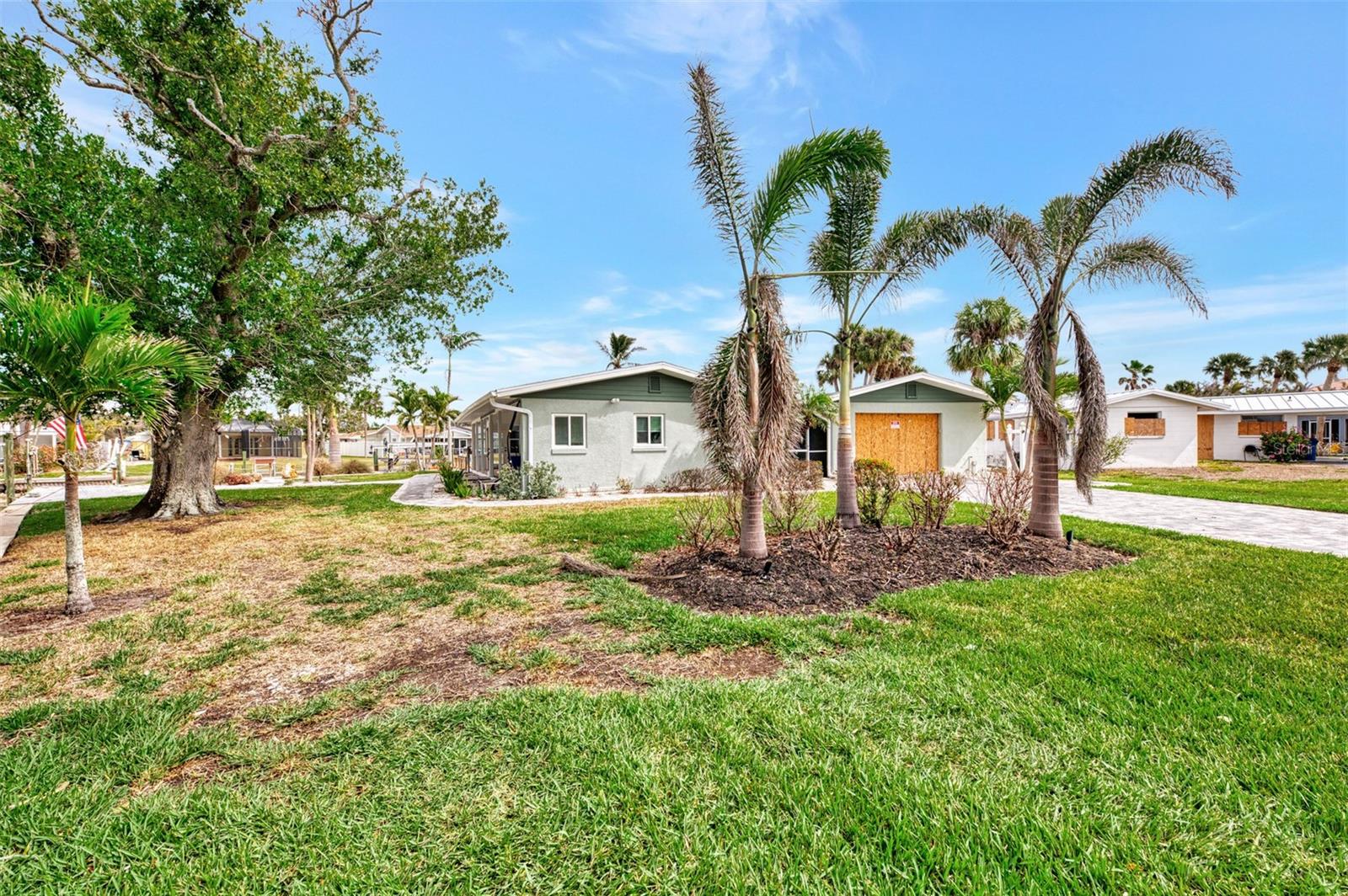 BRUCEWOOD BAYOU - Residential