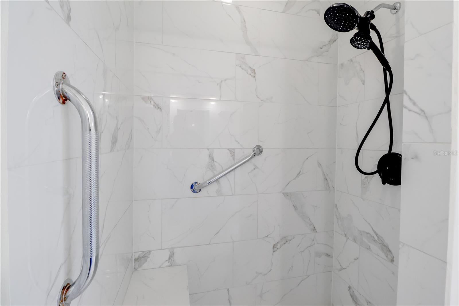 EDWIN M REEVES - Residential Lease