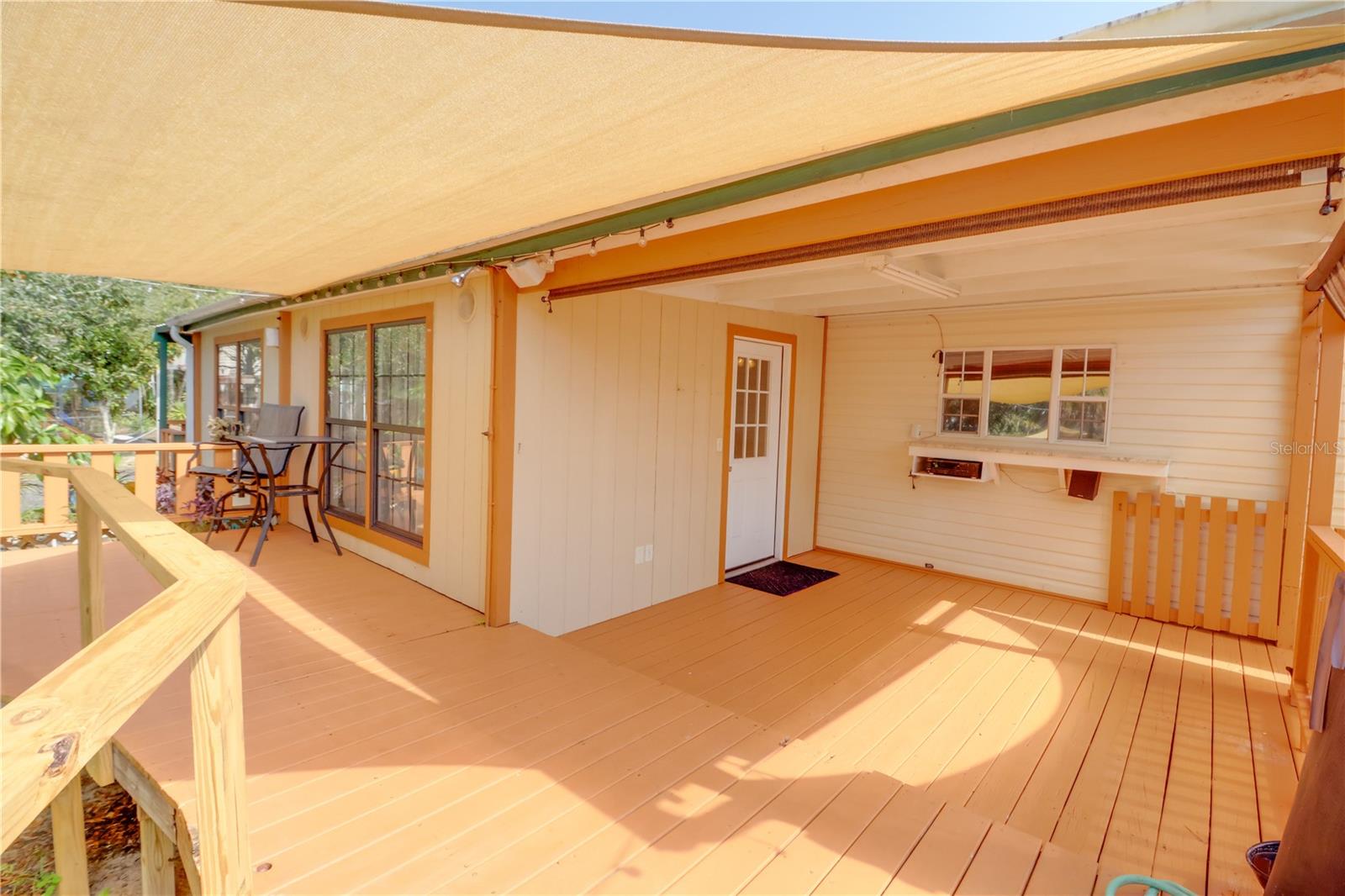 EDWIN M REEVES - Residential Lease