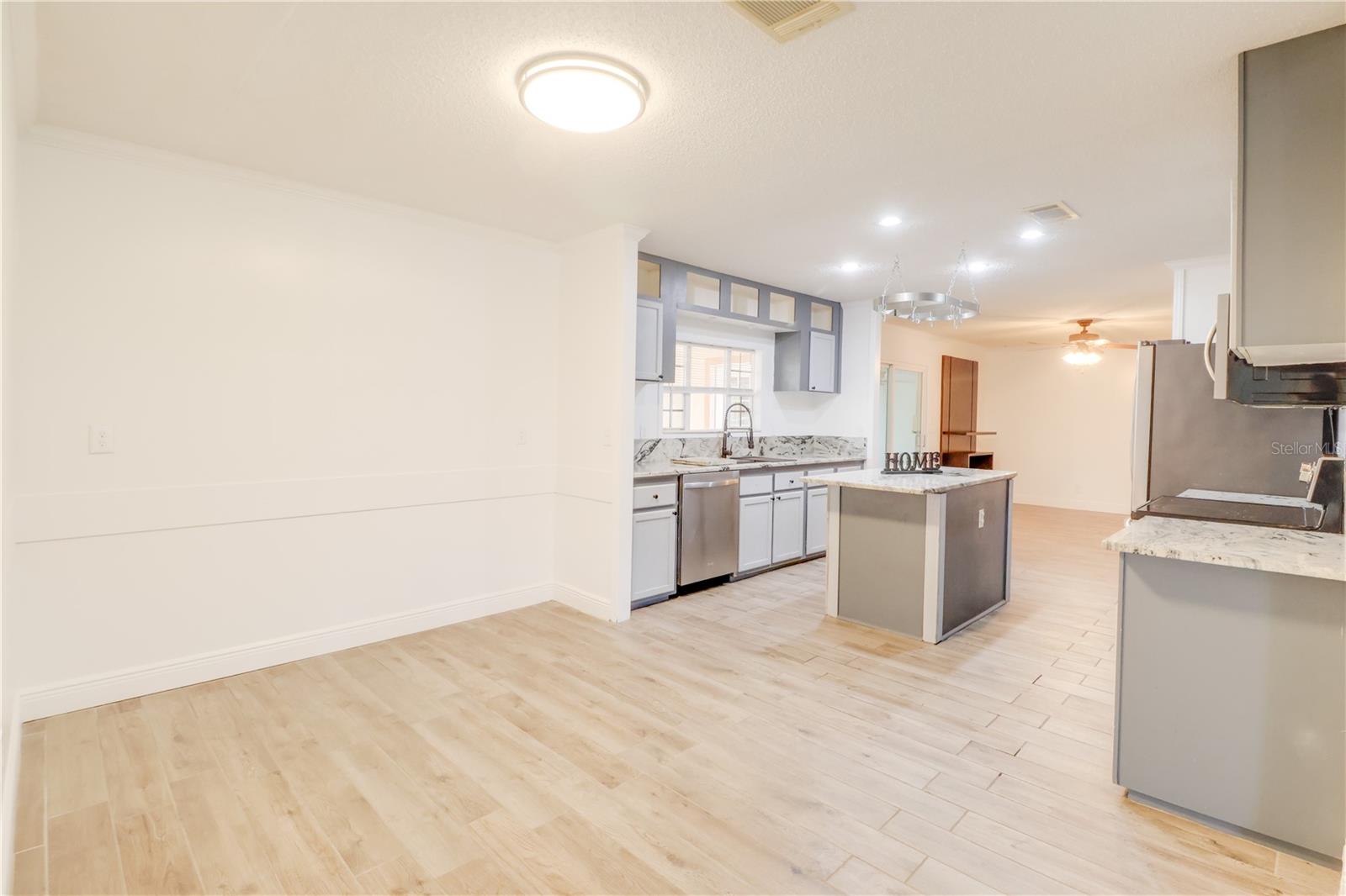 EDWIN M REEVES - Residential Lease