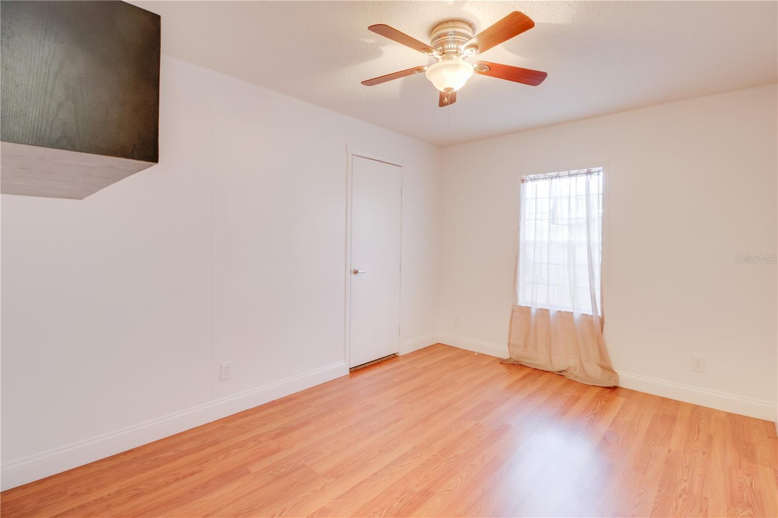 EDWIN M REEVES - Residential Lease