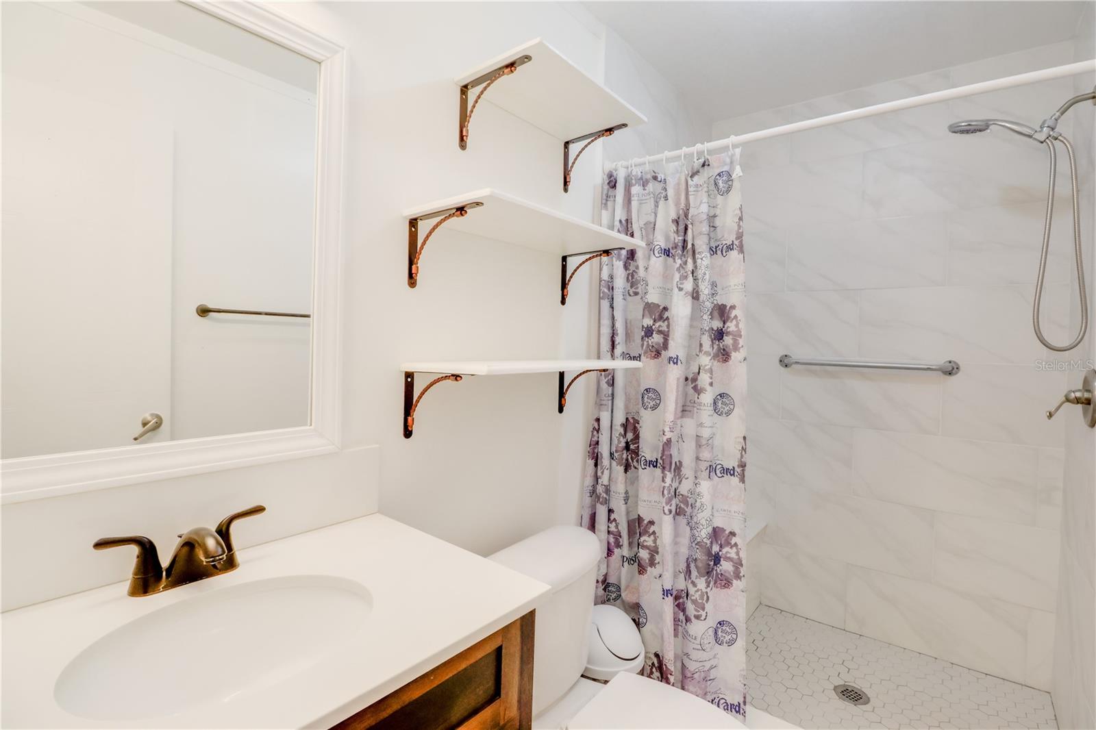 EDWIN M REEVES - Residential Lease