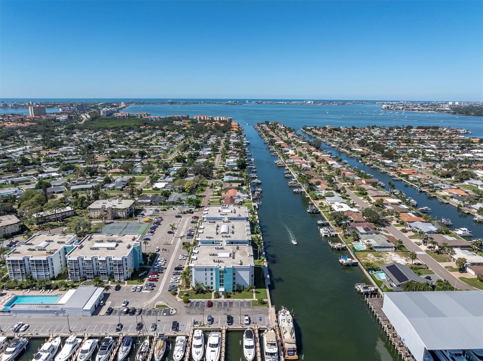 MOORINGS OF MAXIMO CONDO - Residential Lease