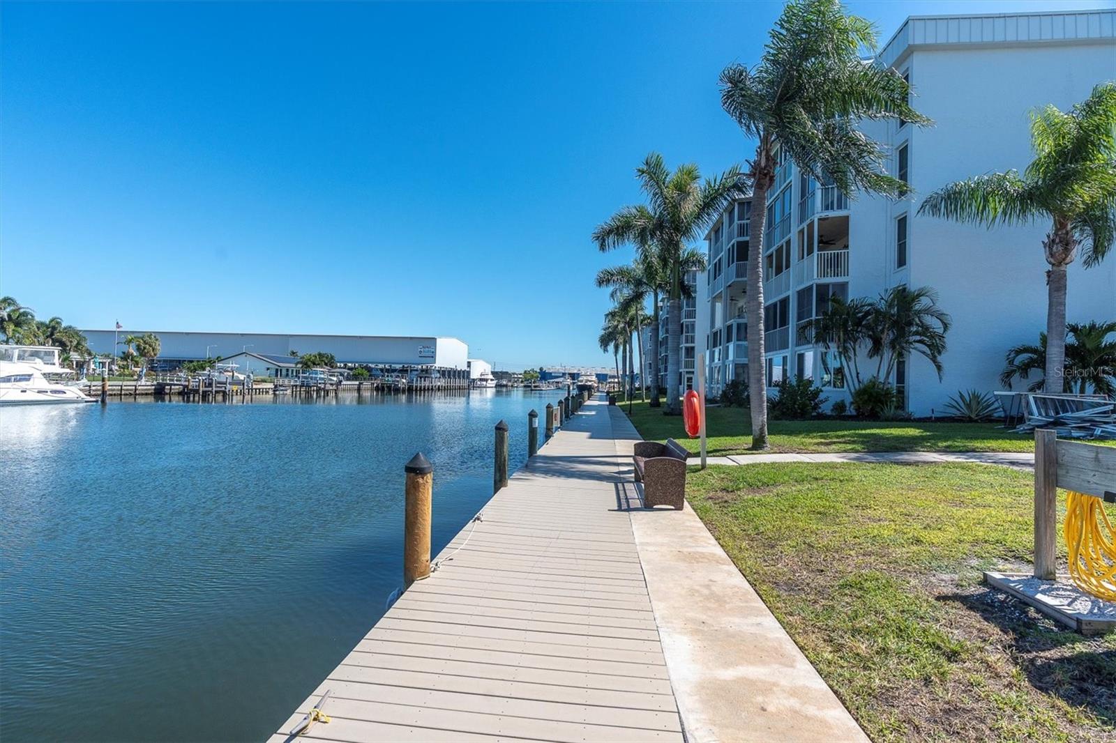 MOORINGS OF MAXIMO CONDO - Residential Lease