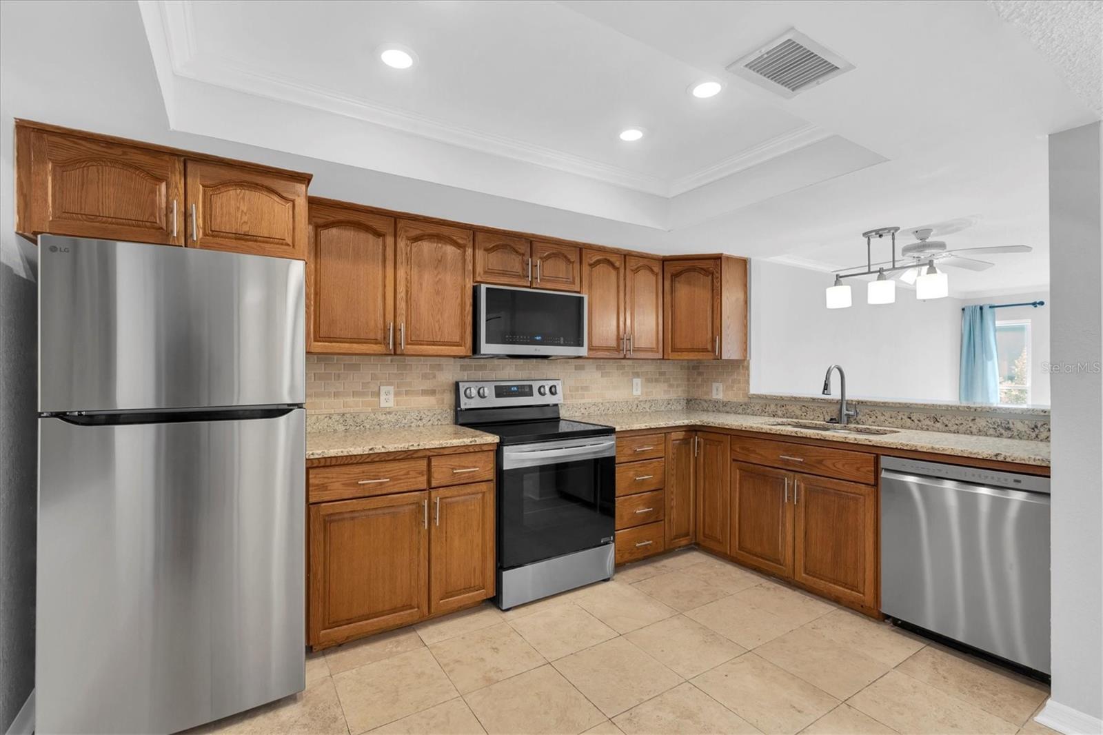 MOORINGS OF MAXIMO CONDO - Residential Lease