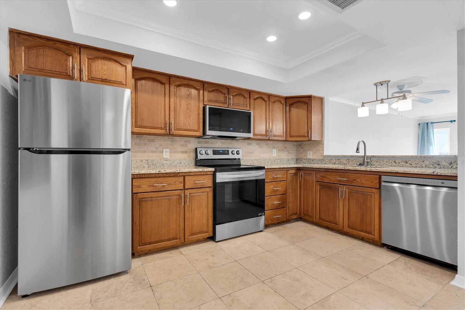 MOORINGS OF MAXIMO CONDO - Residential Lease