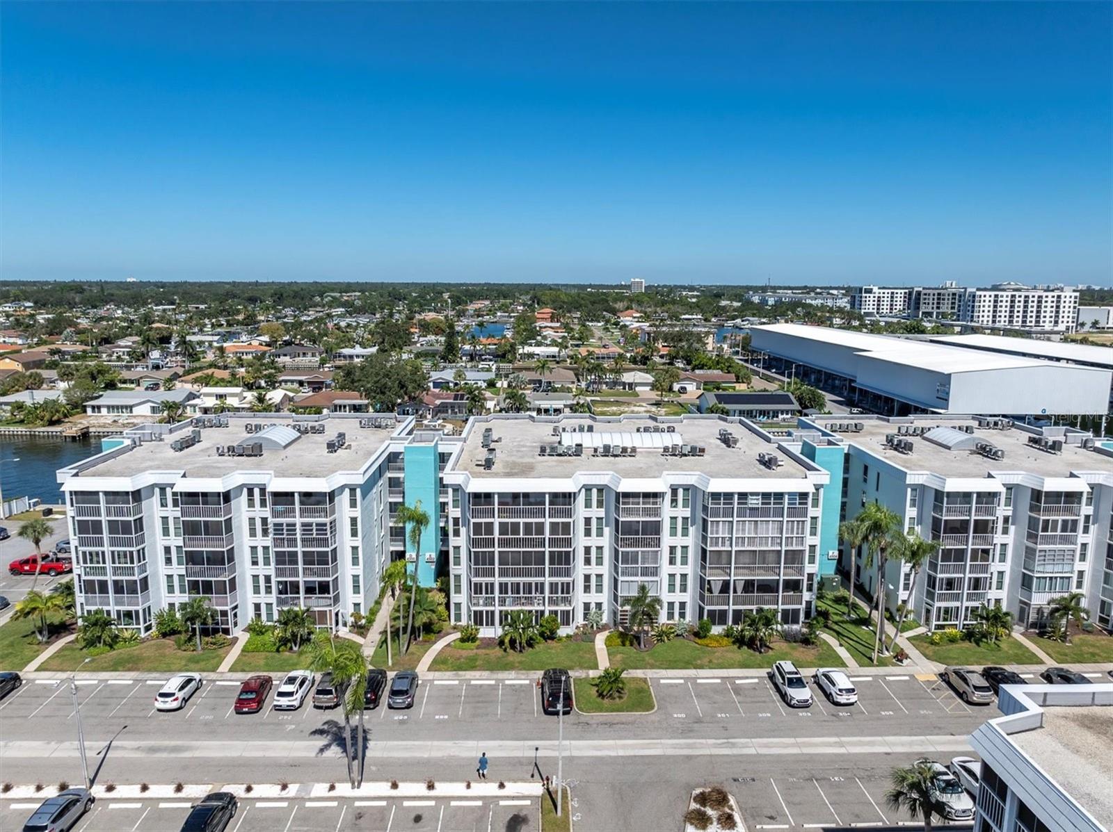 MOORINGS OF MAXIMO CONDO - Residential Lease