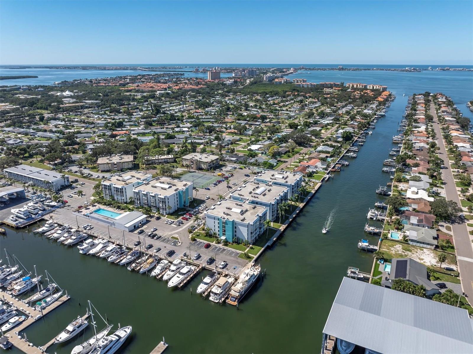 MOORINGS OF MAXIMO CONDO - Residential Lease