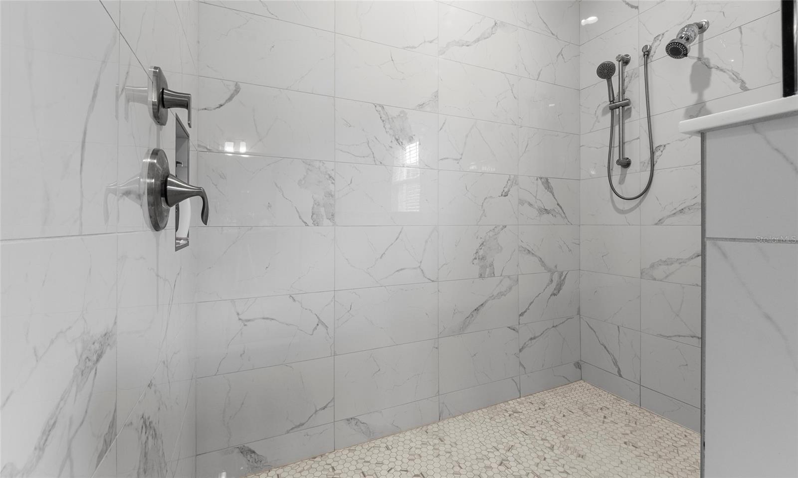 SANCTUARY/JOHN MOORE ROAD - Residential