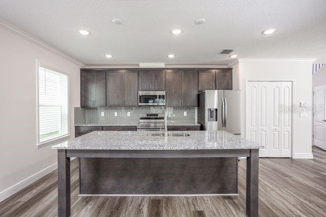 3852 BLUETHREAD WAY