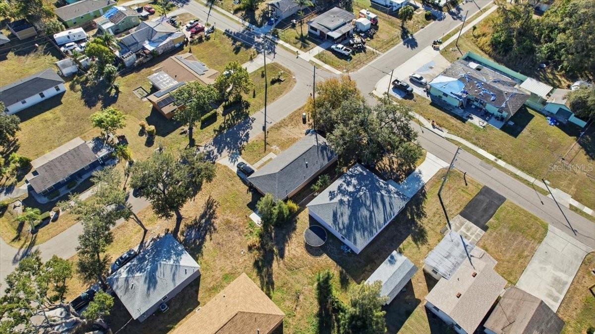 LINCOLN MANOR - Residential