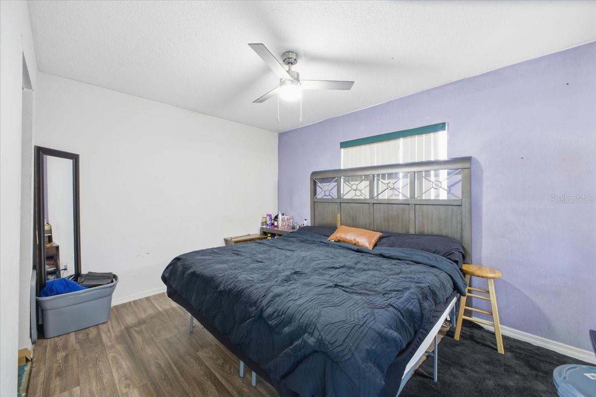 LINCOLN MANOR - Residential