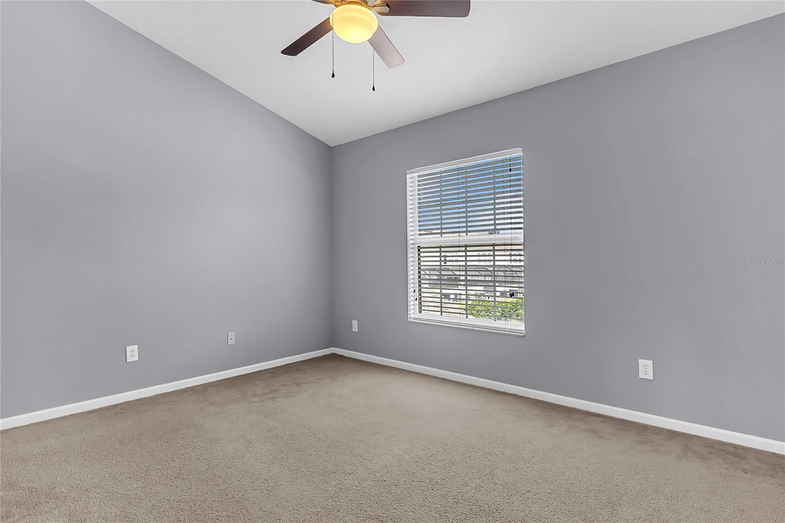 WINDSOR PALMS - Residential