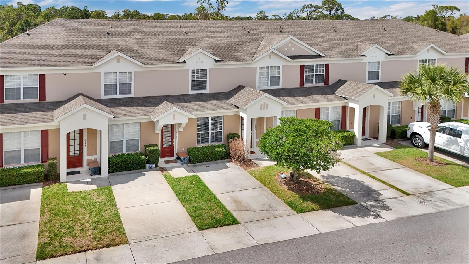 WINDSOR PALMS - Residential