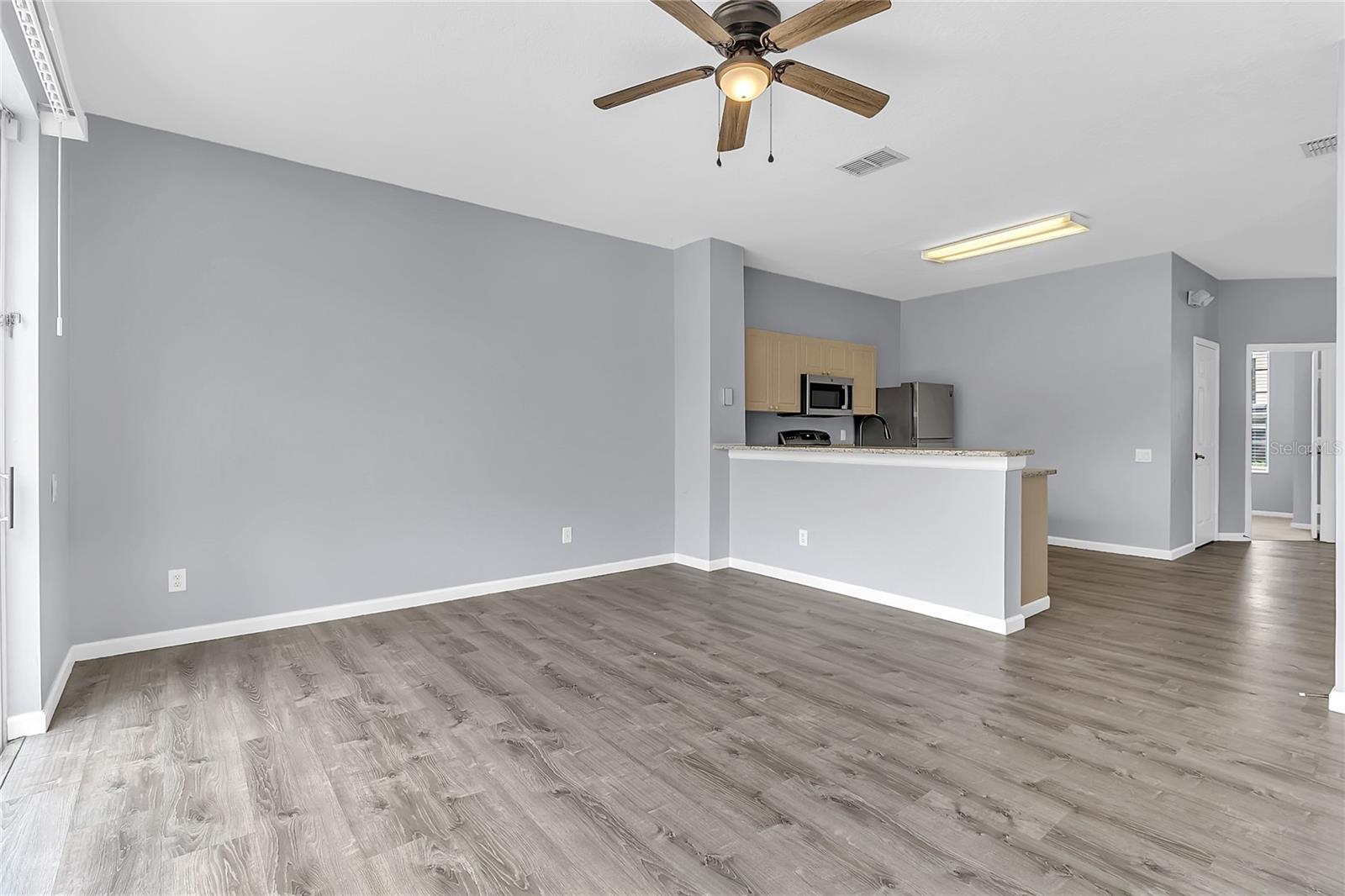 WINDSOR PALMS - Residential