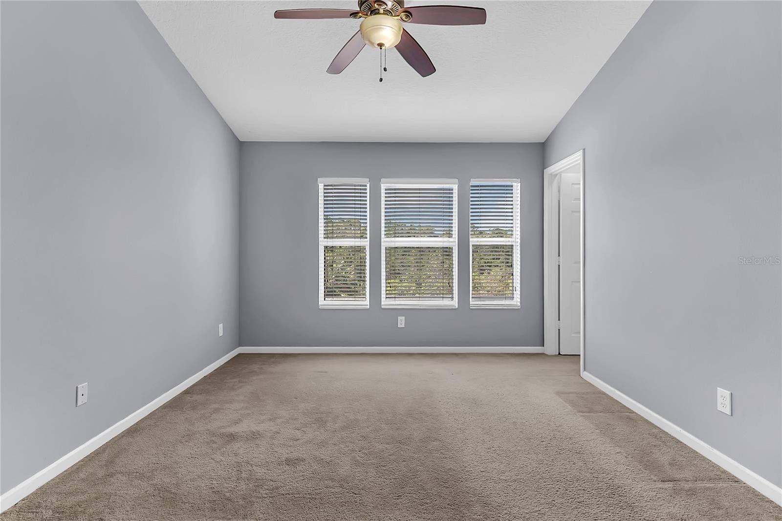 WINDSOR PALMS - Residential