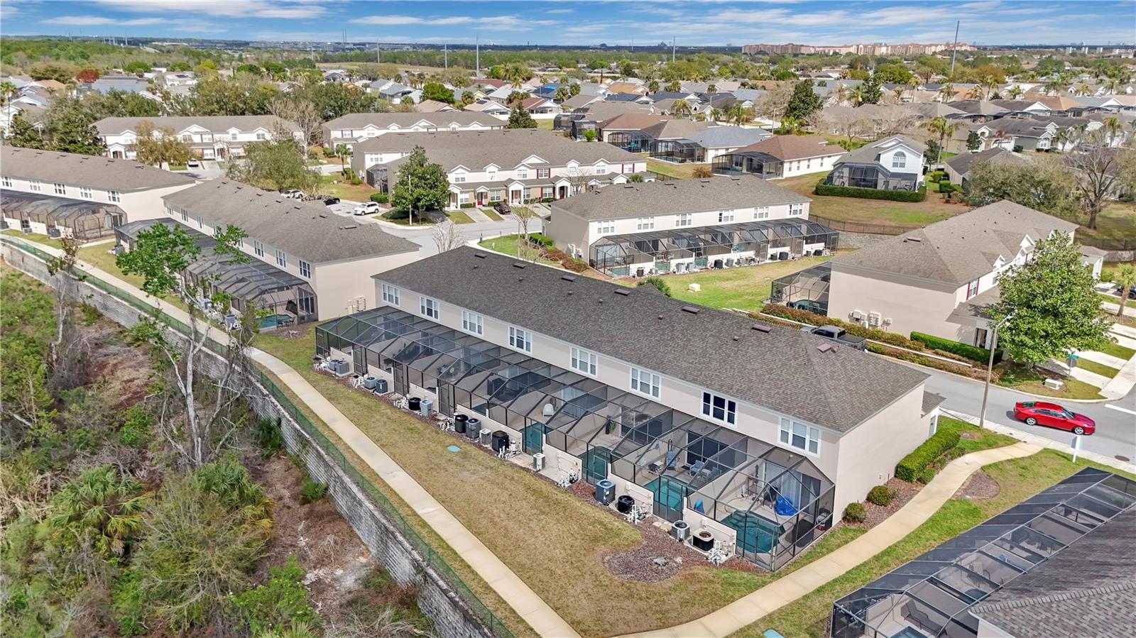 WINDSOR PALMS - Residential