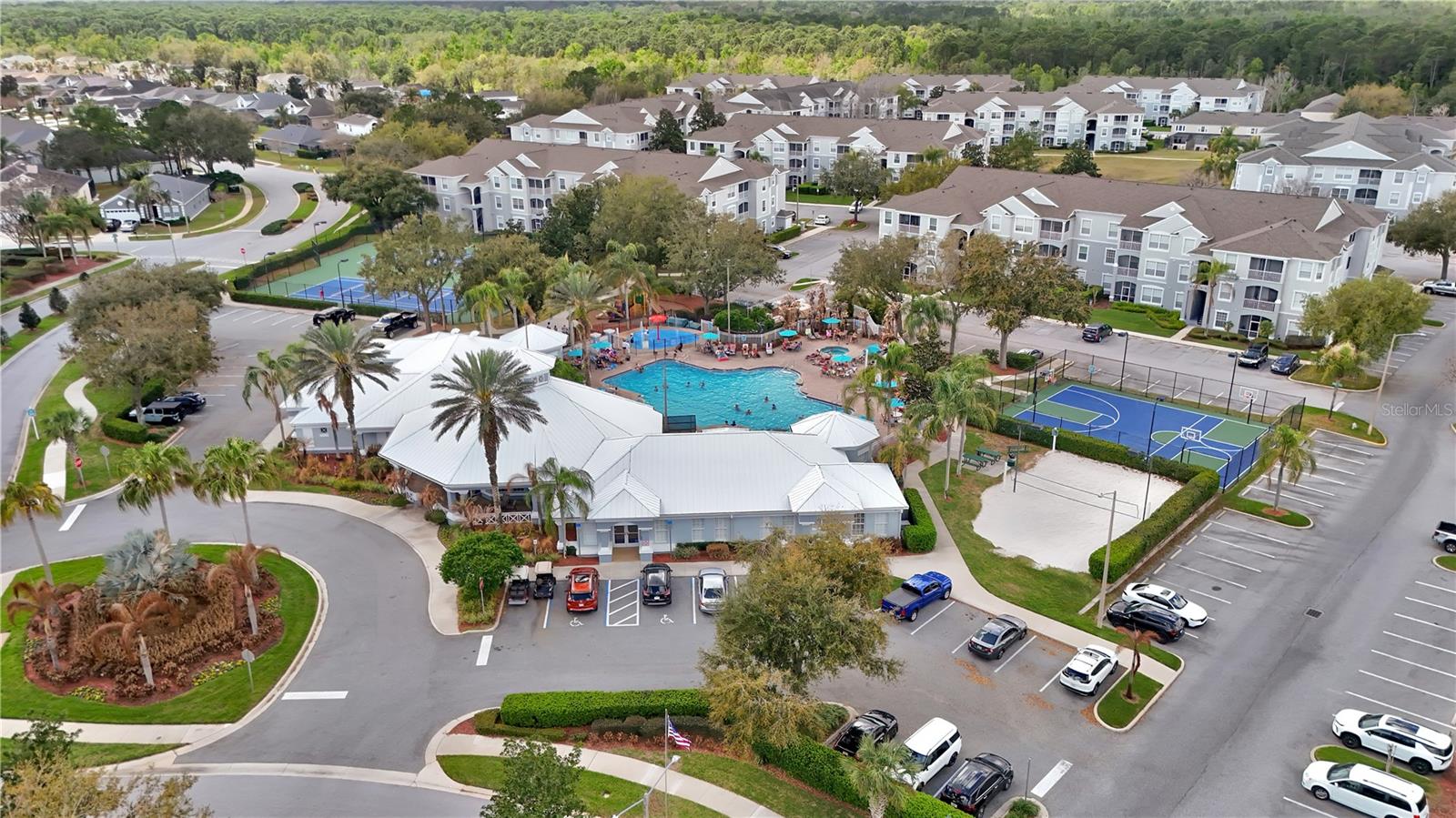 WINDSOR PALMS - Residential