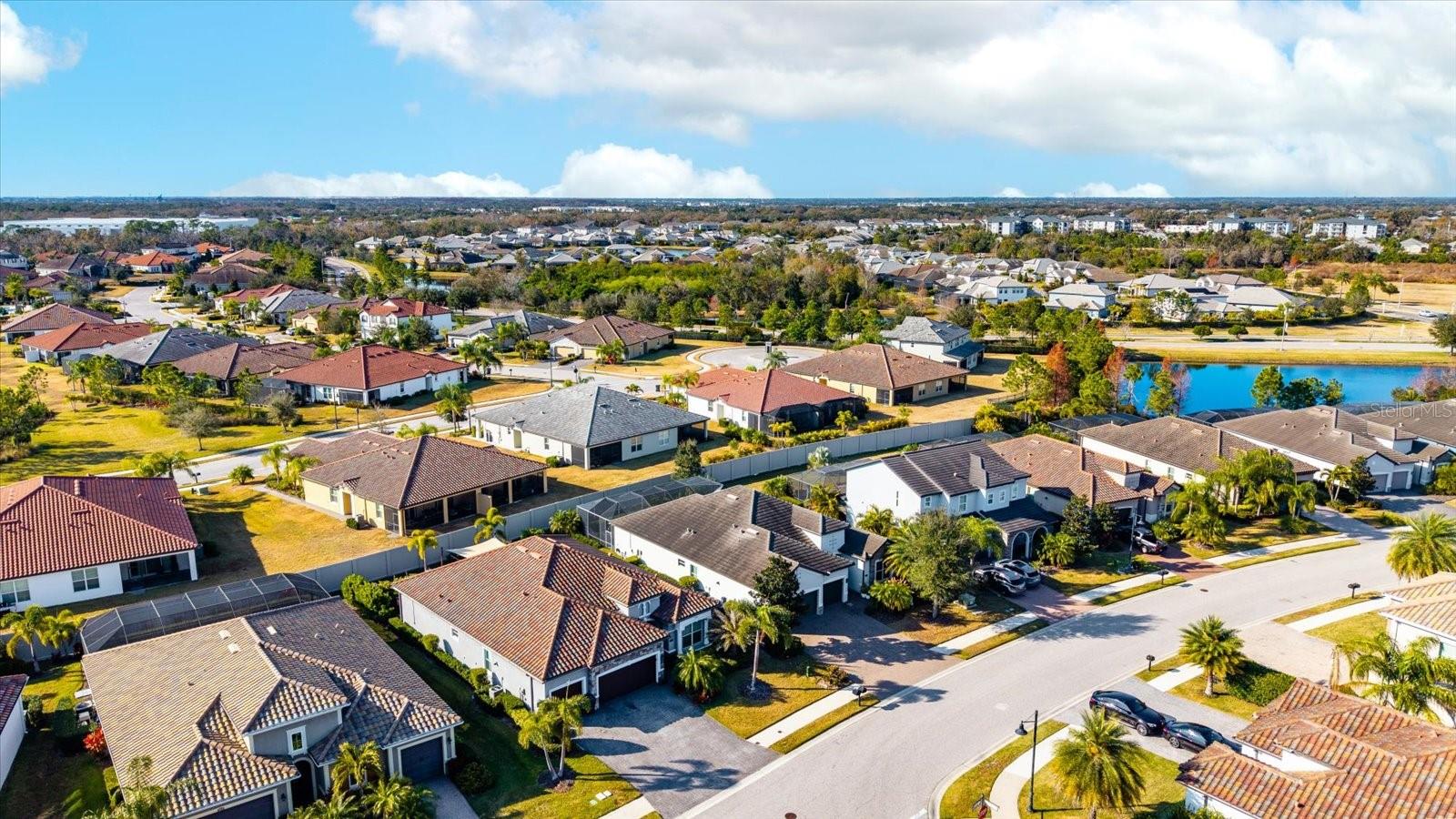 ARBOR GRANDE - Residential