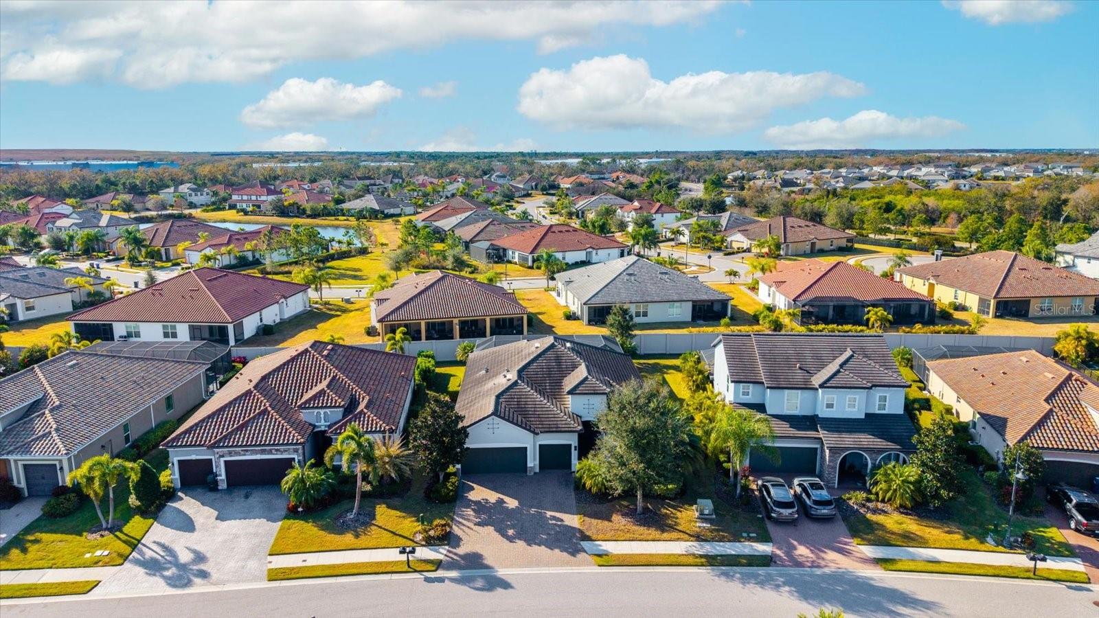 ARBOR GRANDE - Residential