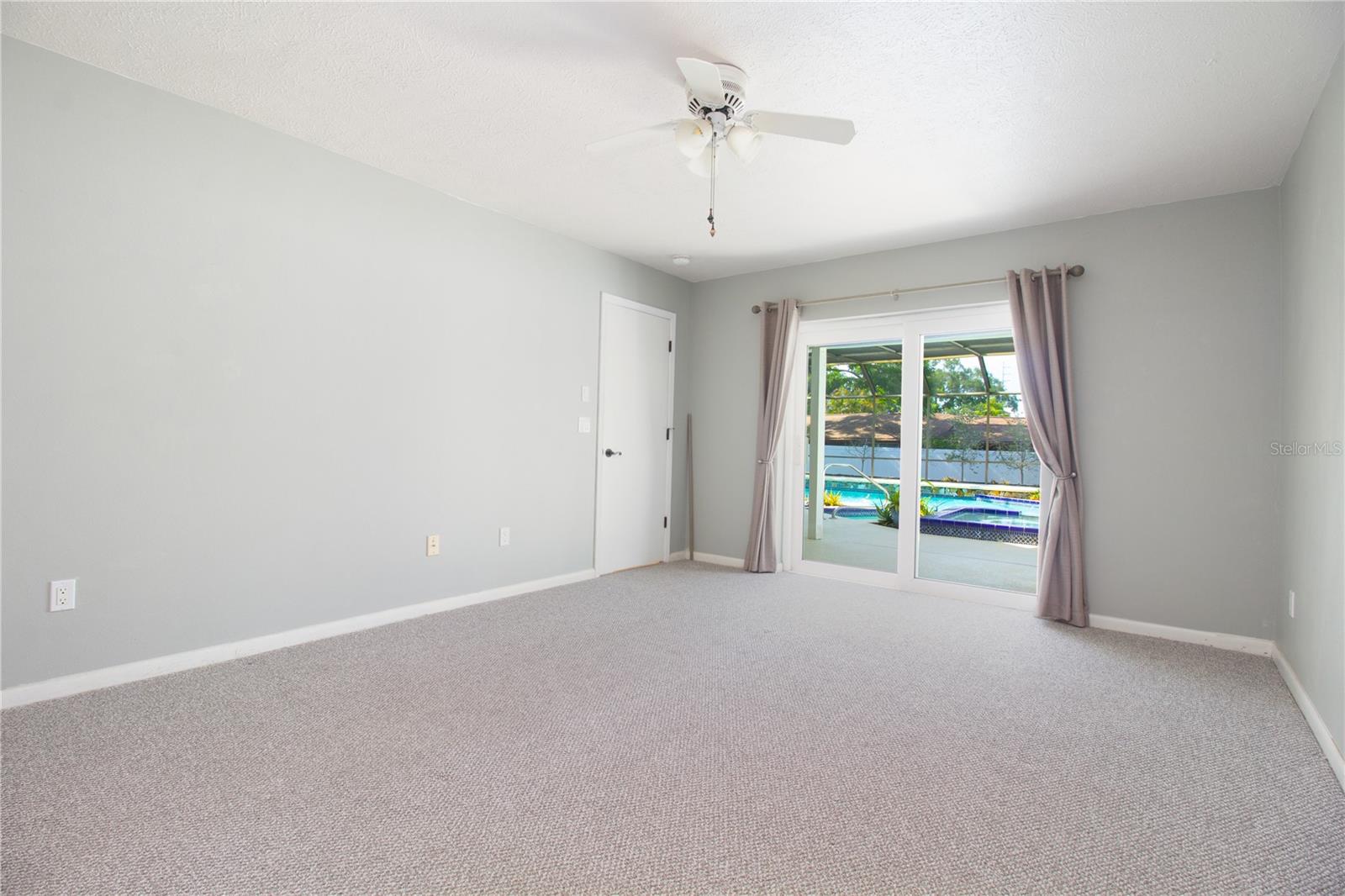 BRAEMOOR GROVE - Residential