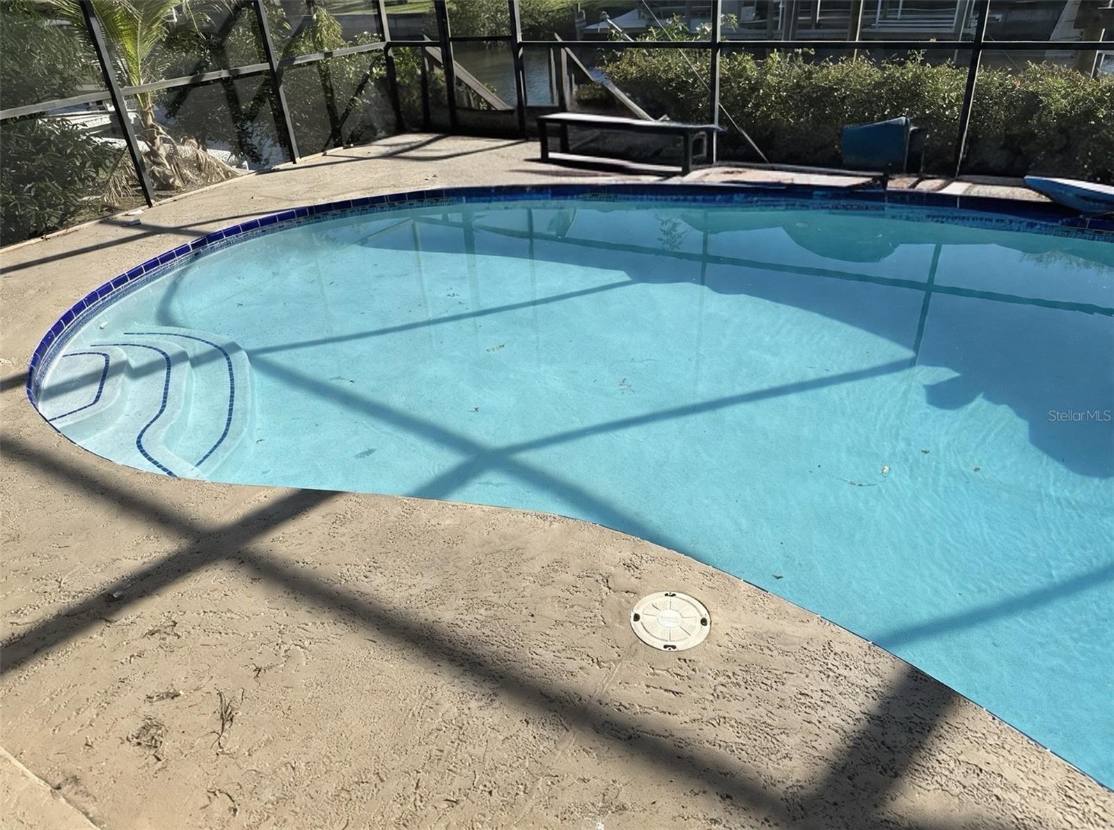 APOLLO BEACH UNIT SIX - Residential