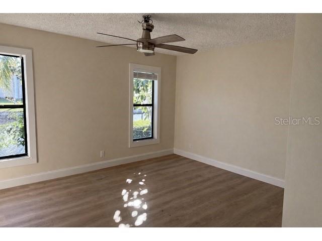 APOLLO BEACH UNIT SIX - Residential