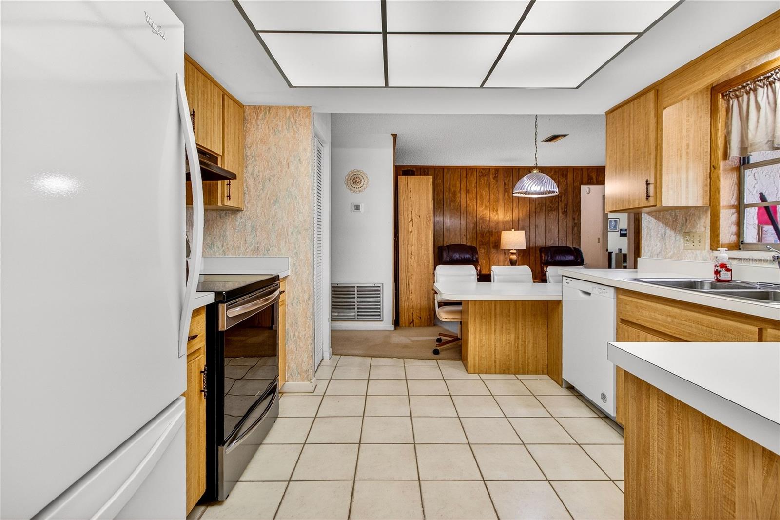 1099 PRESCOTT BOULEVARD