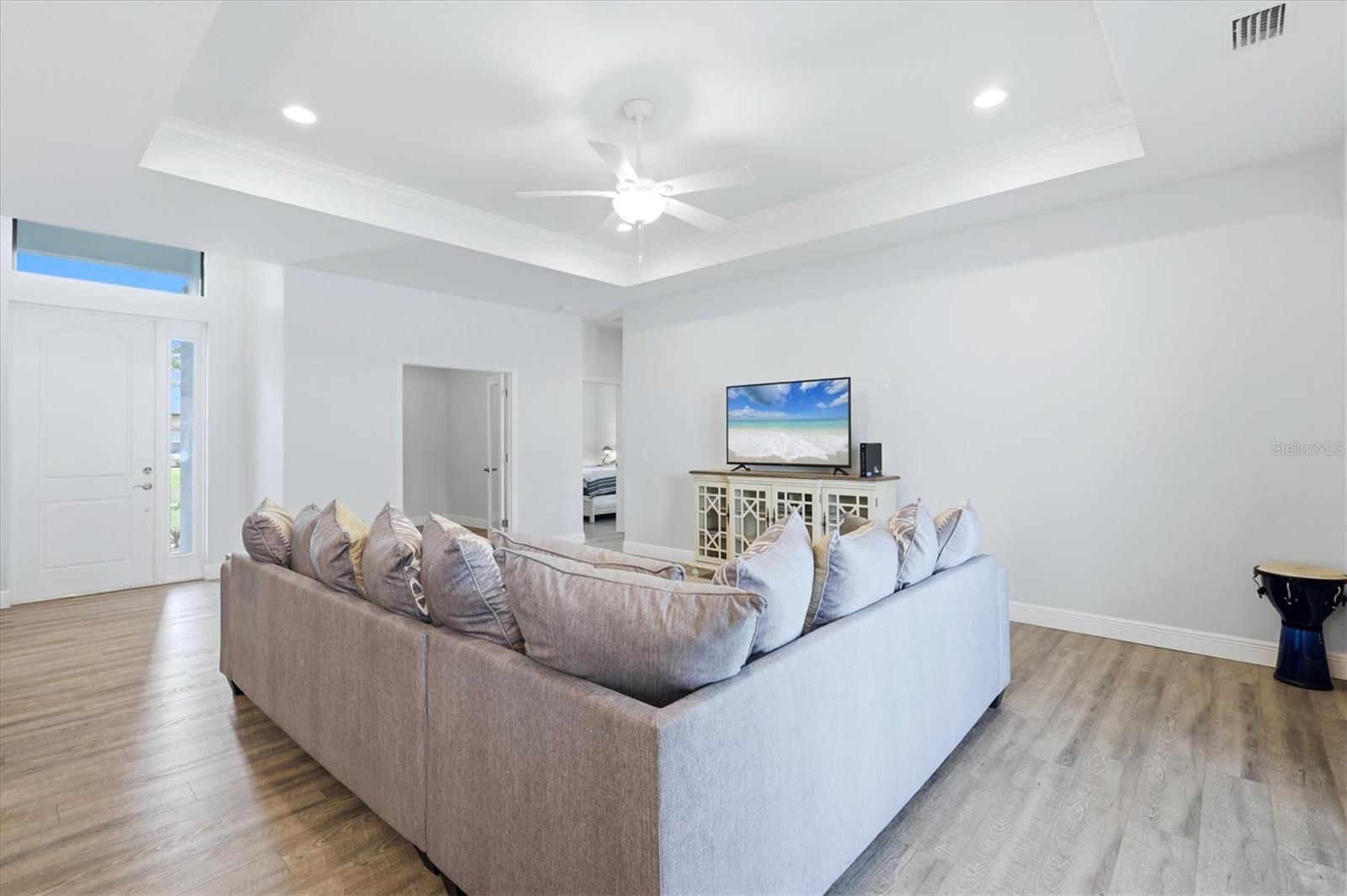 4746 GLOBE TERRACE - Photo 4
