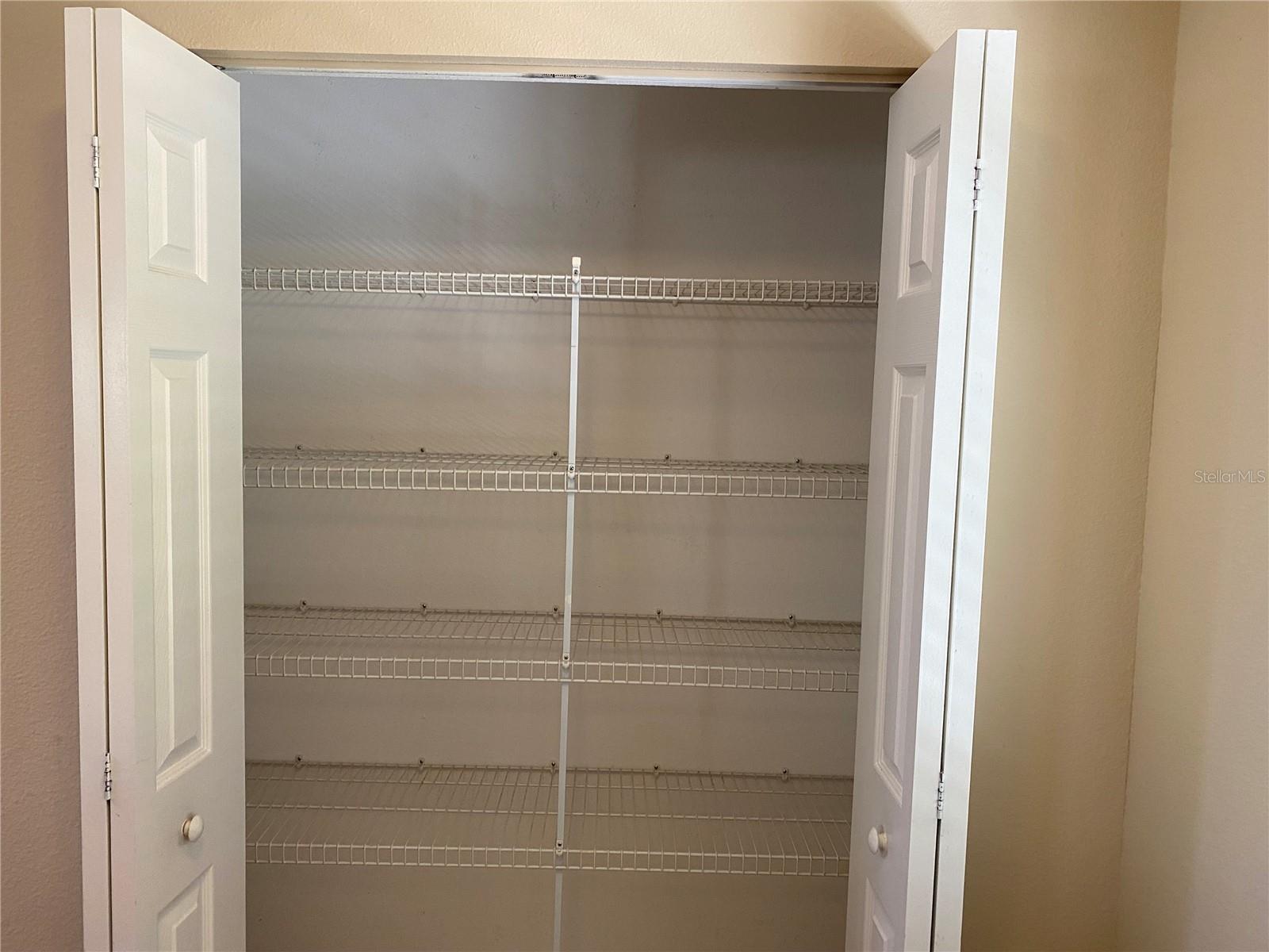 EDGEWATER AT GRAND OAKS PH 01 - Residential Lease