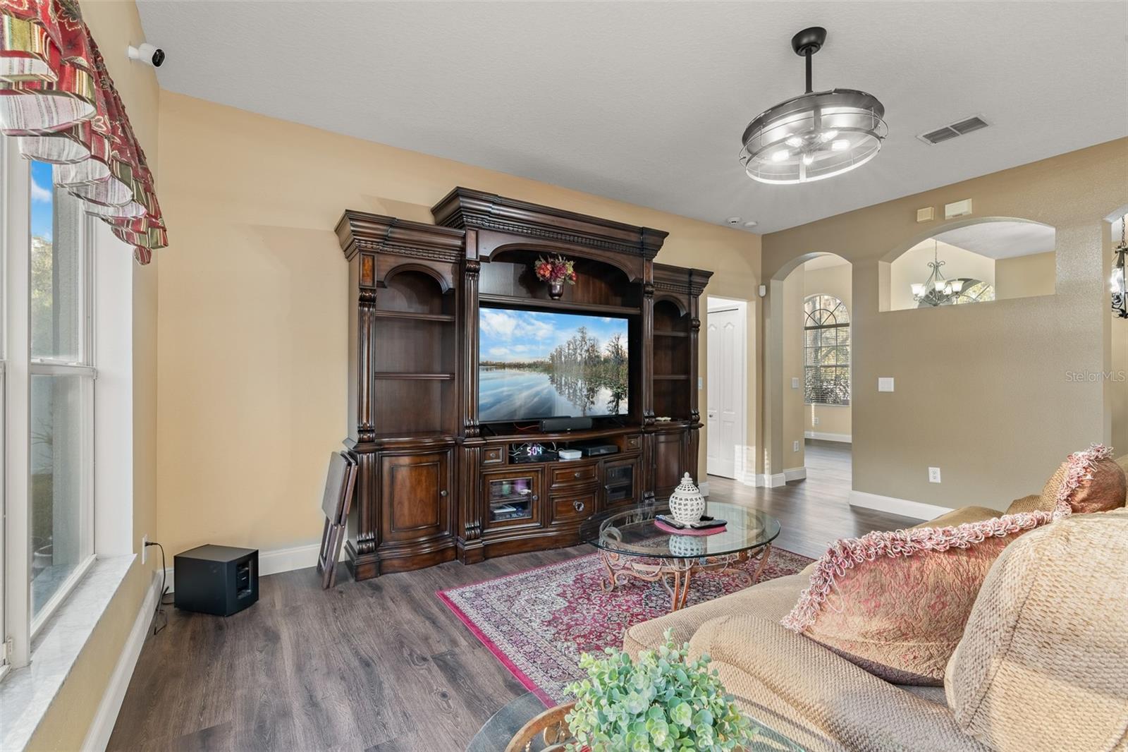 WATERS EDGE PH 2 - Residential