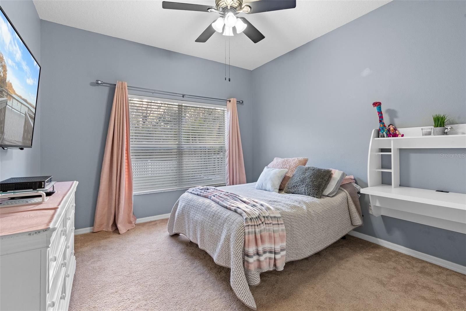 WATERS EDGE PH 2 - Residential