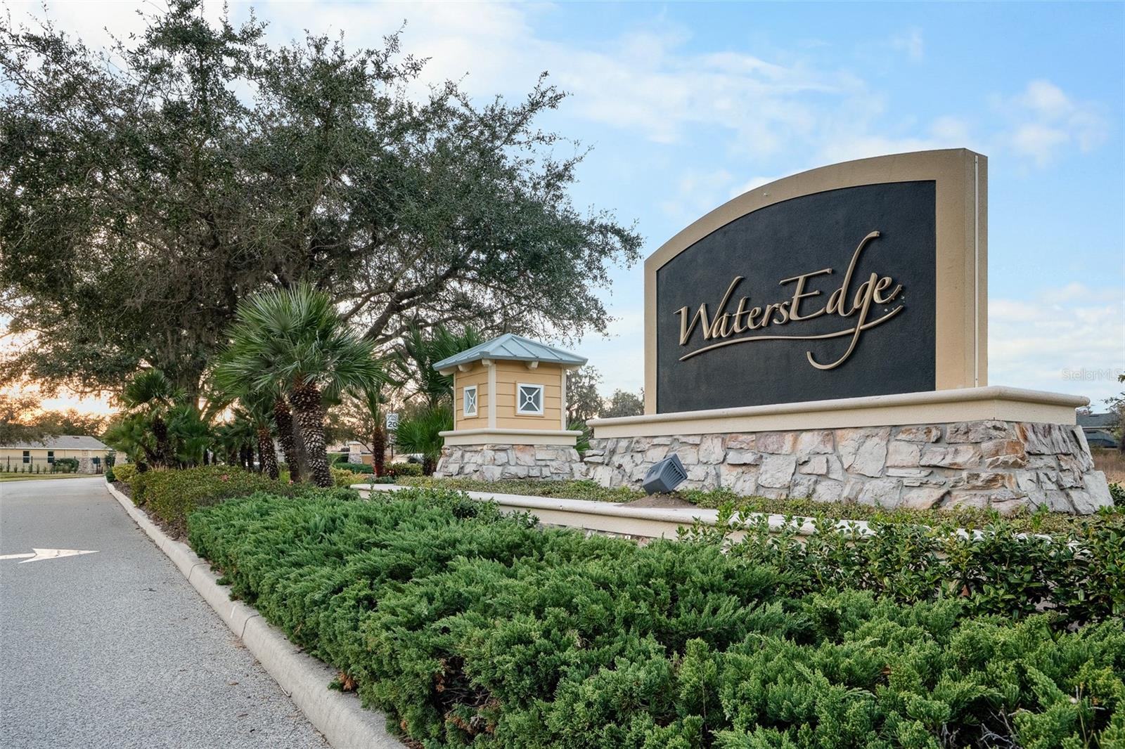 WATERS EDGE PH 2 - Residential