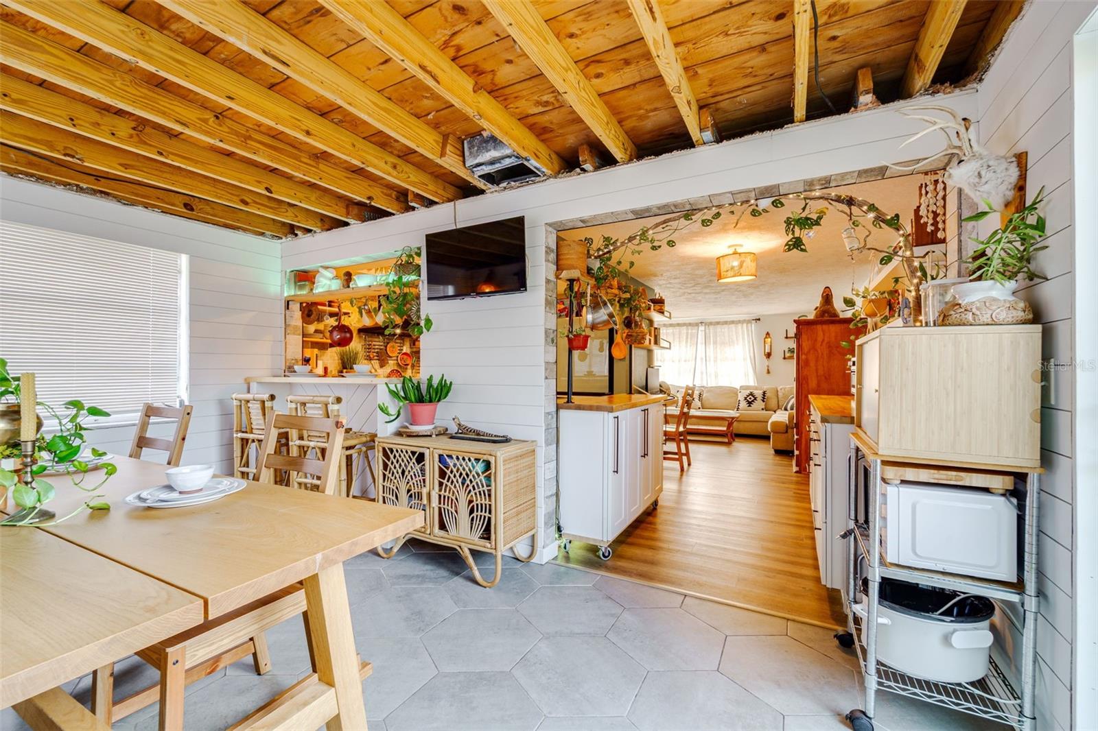 COUNTRY CLUB ESTATES UNIT 2 - Residential