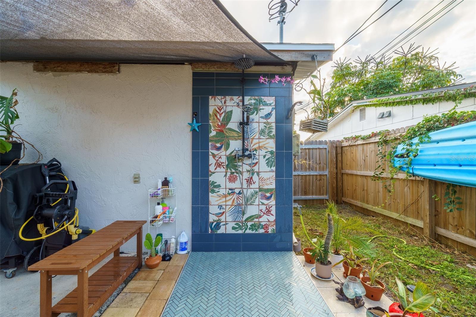 COUNTRY CLUB ESTATES UNIT 2 - Residential