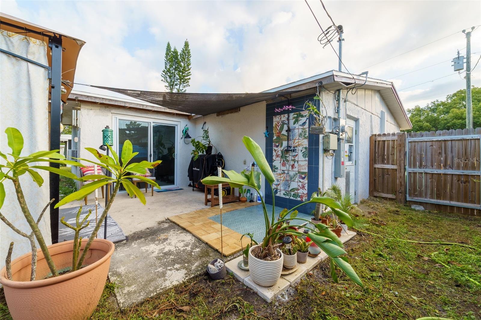 COUNTRY CLUB ESTATES UNIT 2 - Residential