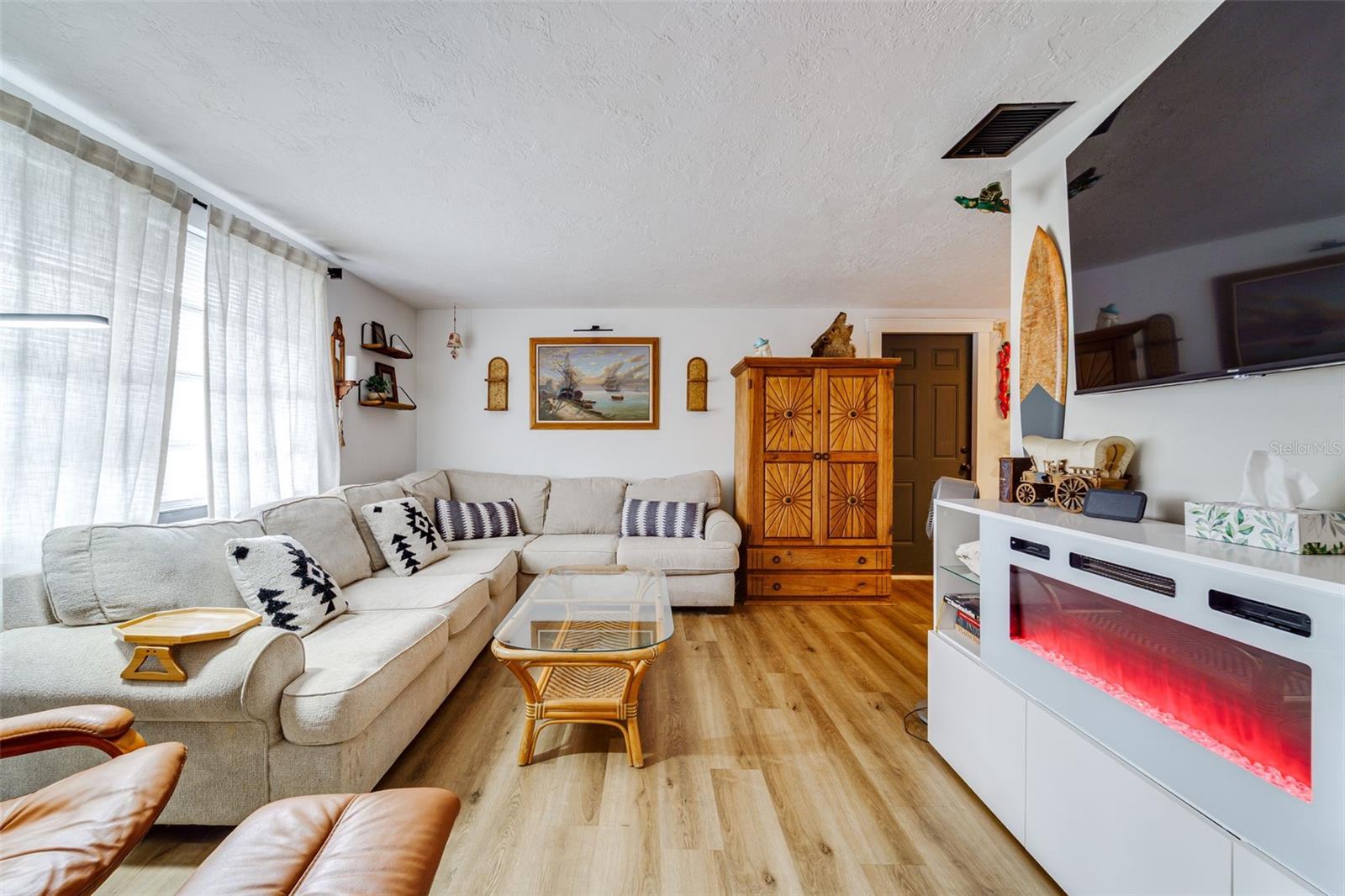 COUNTRY CLUB ESTATES UNIT 2 - Residential