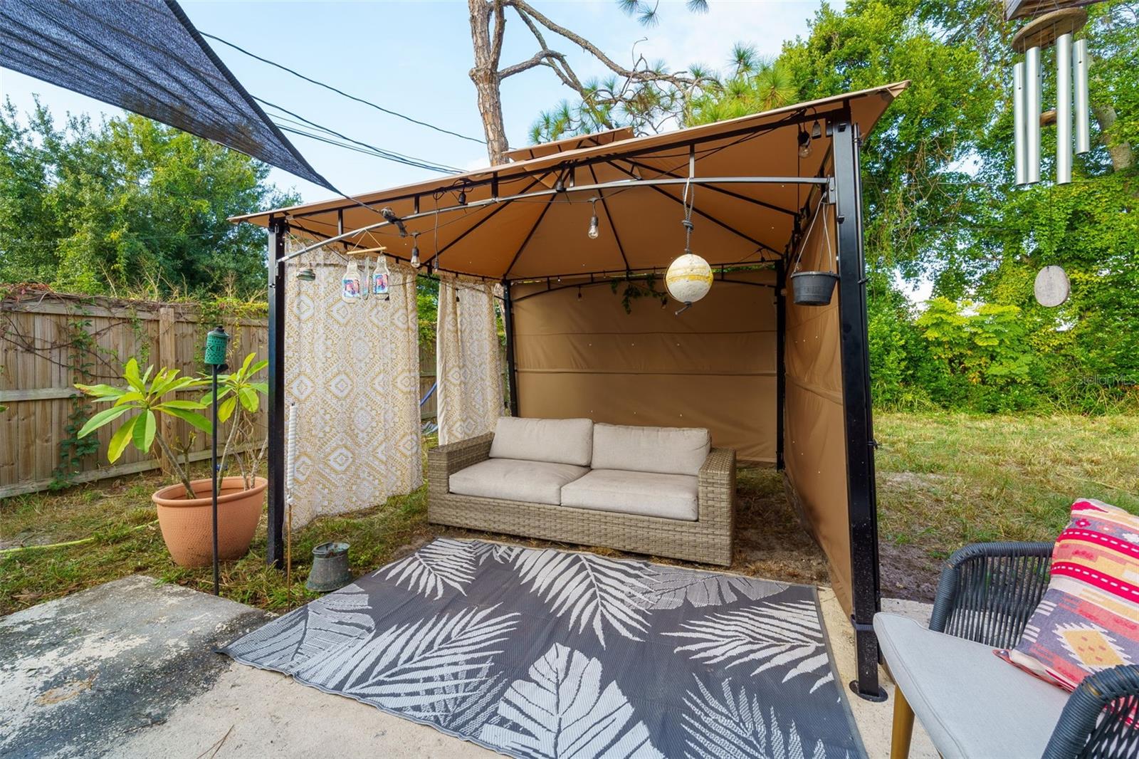 COUNTRY CLUB ESTATES UNIT 2 - Residential