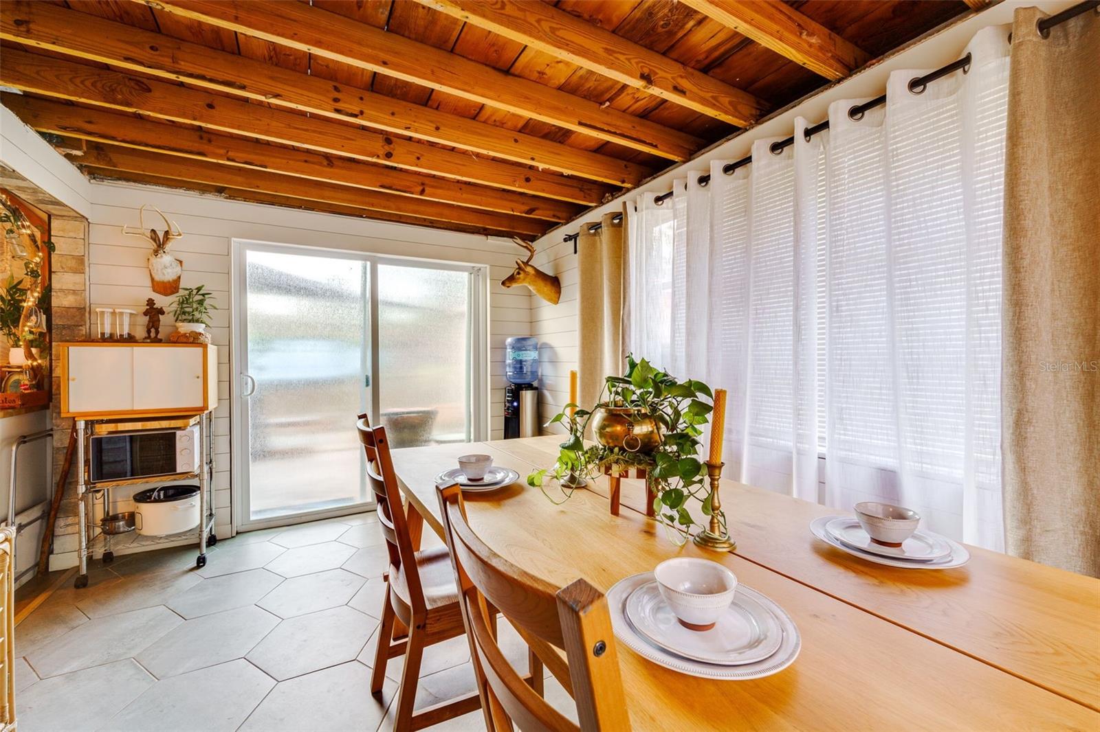 COUNTRY CLUB ESTATES UNIT 2 - Residential