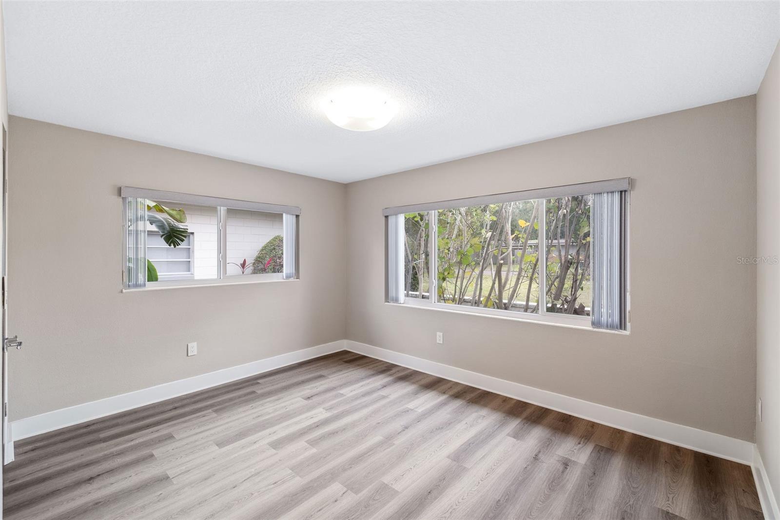 KENILWORTH ESTATES - Residential