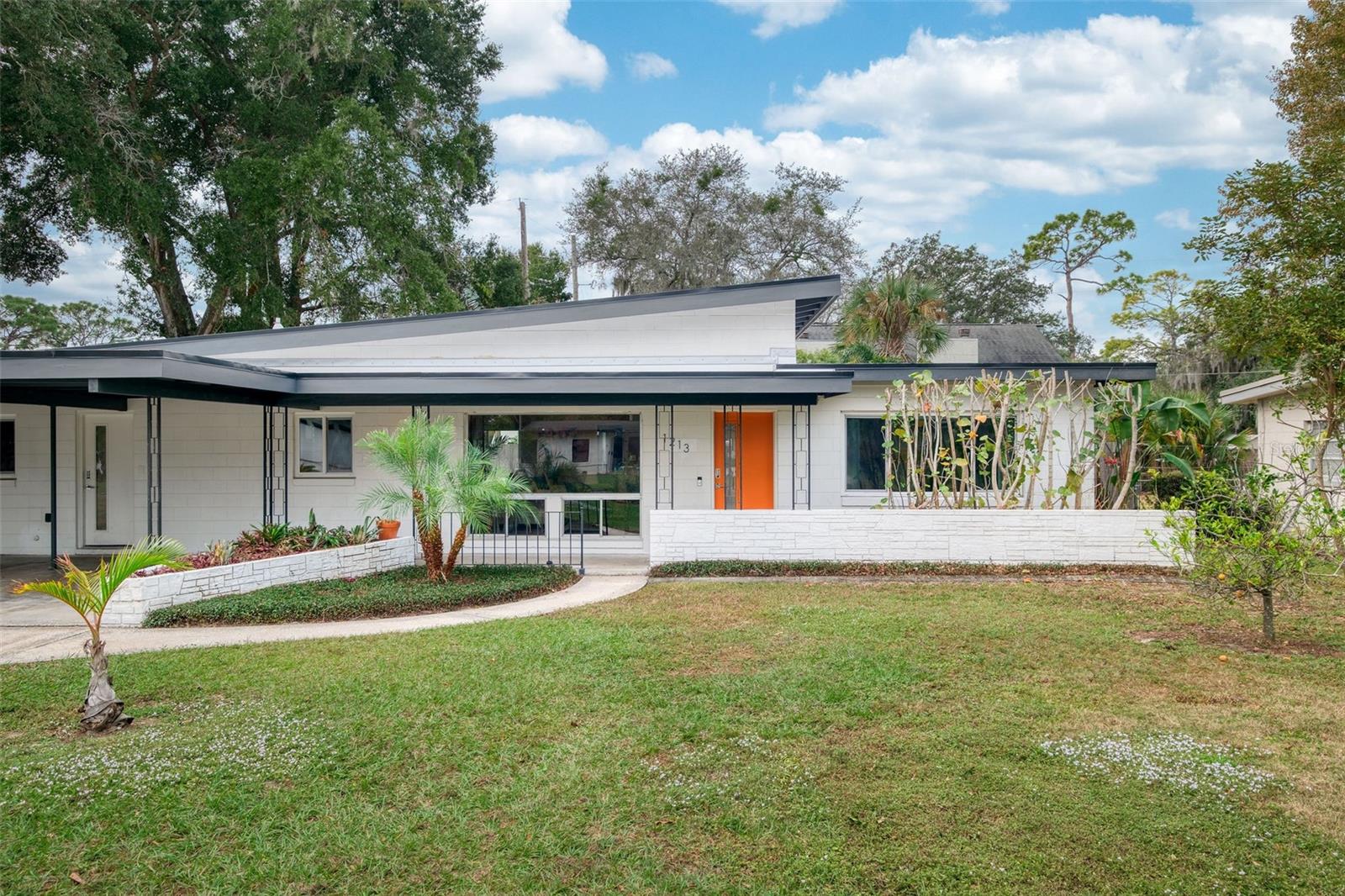 KENILWORTH ESTATES - Residential