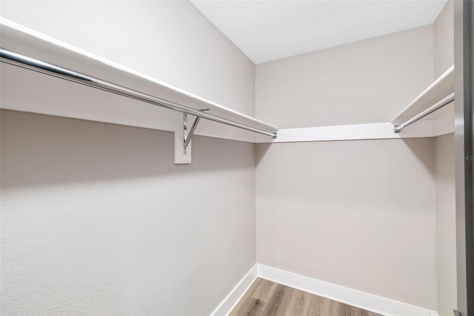 KENILWORTH ESTATES - Residential