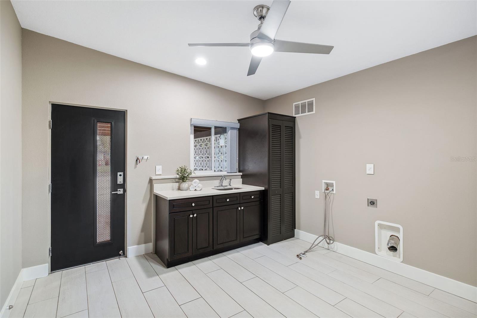 KENILWORTH ESTATES - Residential