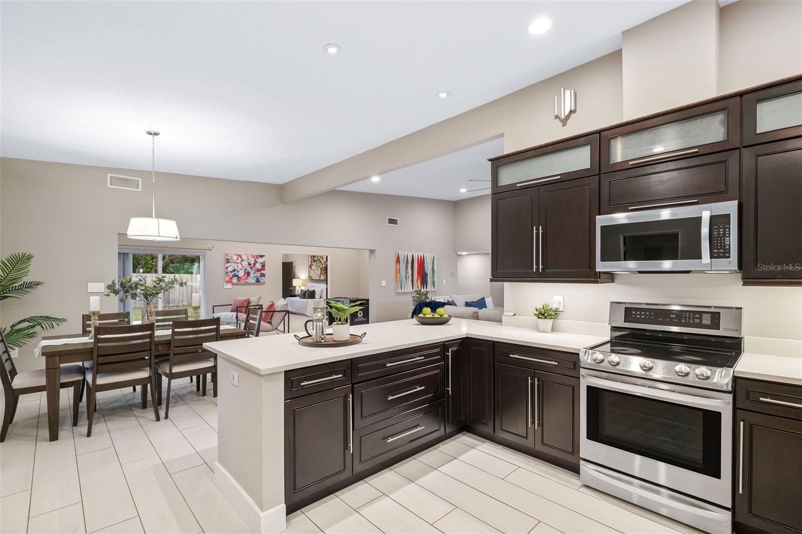 KENILWORTH ESTATES - Residential