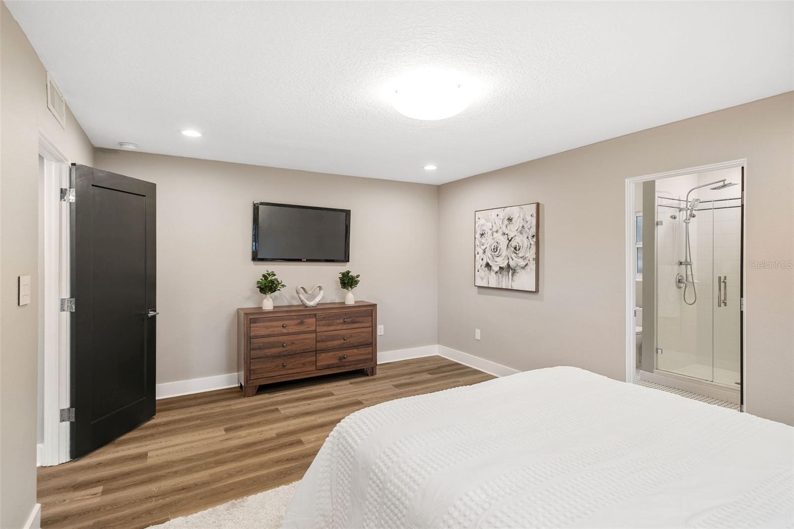 KENILWORTH ESTATES - Residential