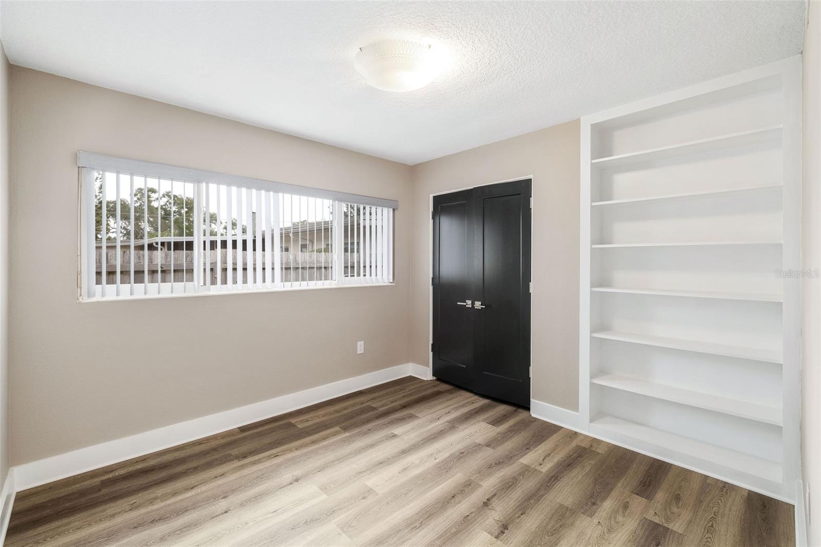 KENILWORTH ESTATES - Residential