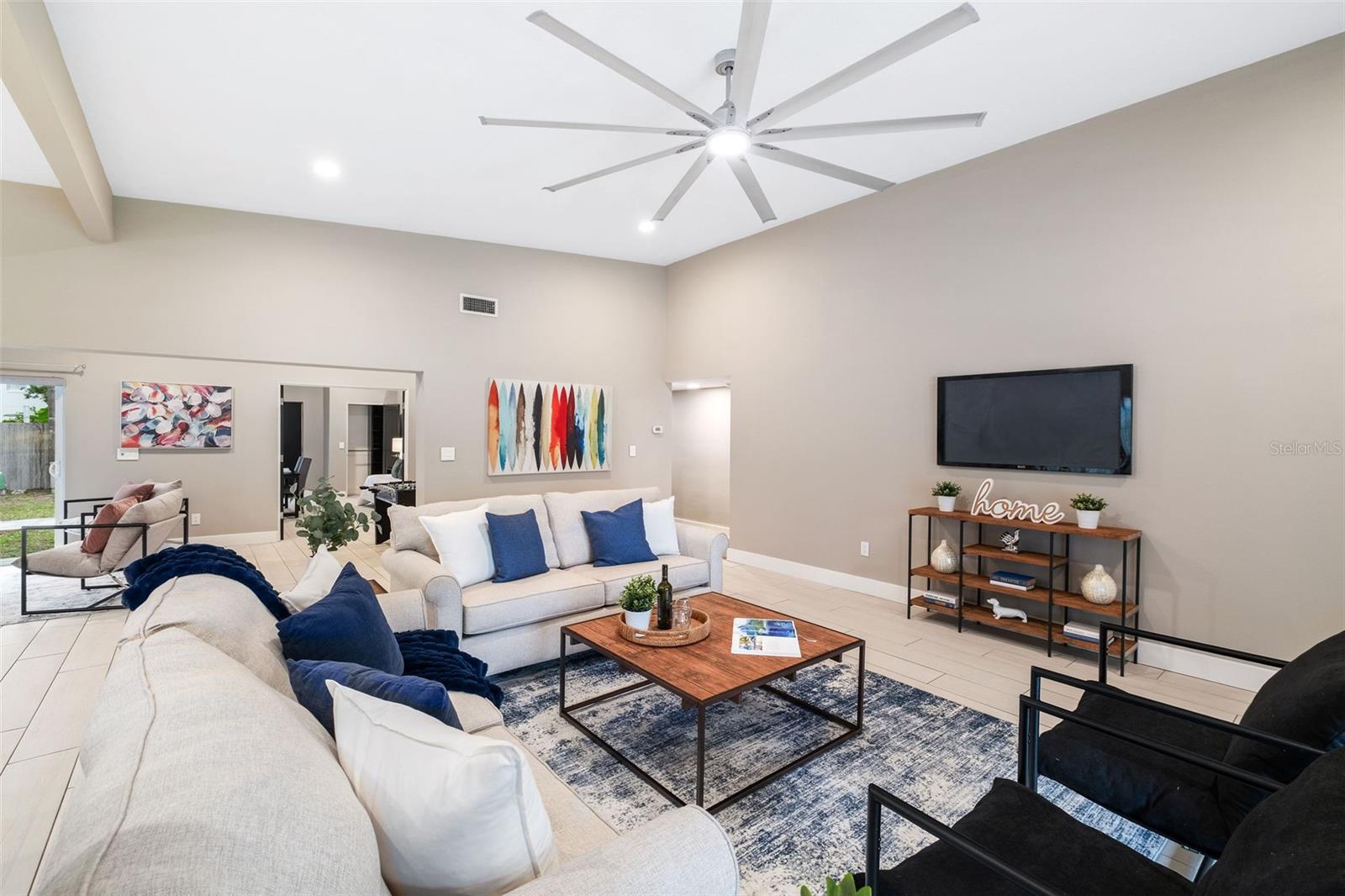 KENILWORTH ESTATES - Residential