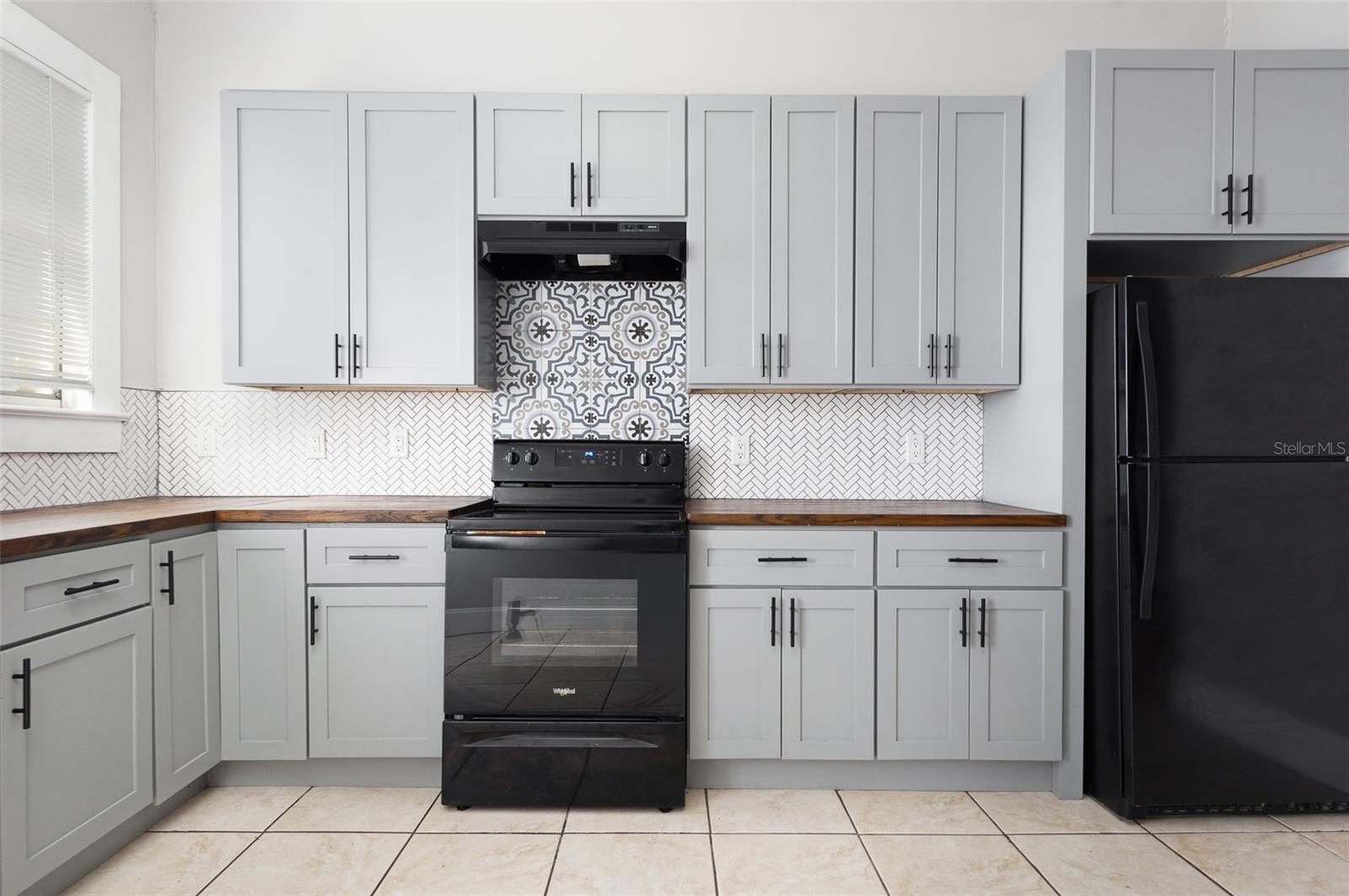 DEUTSCH AMERIKANISCHER - Residential Lease