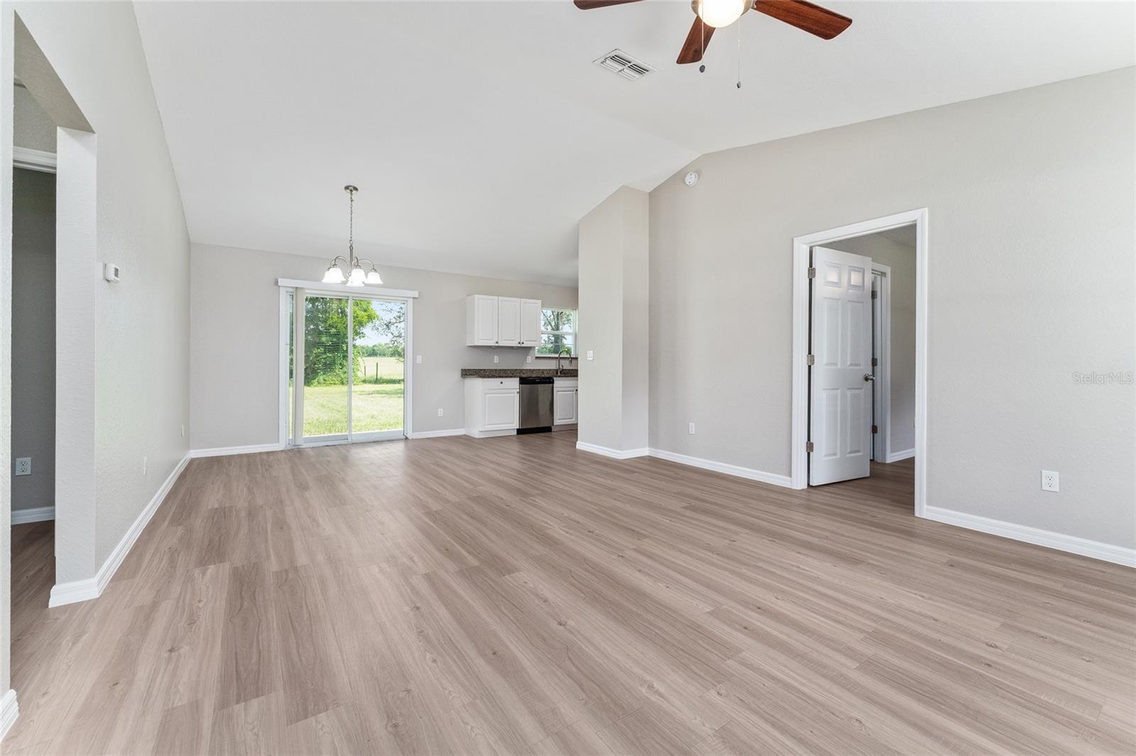 LAKE WEIR SHORES - Residential