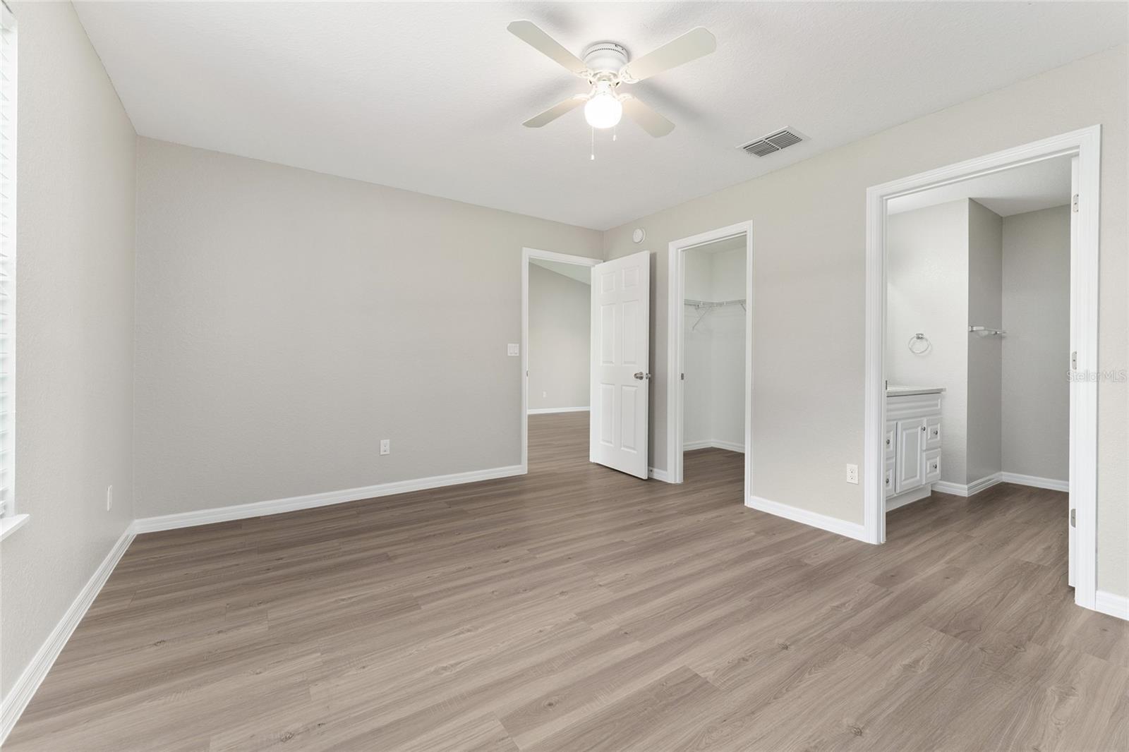 LAKE WEIR SHORES - Residential